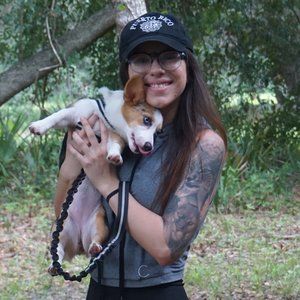 Meet your Posher, Becca